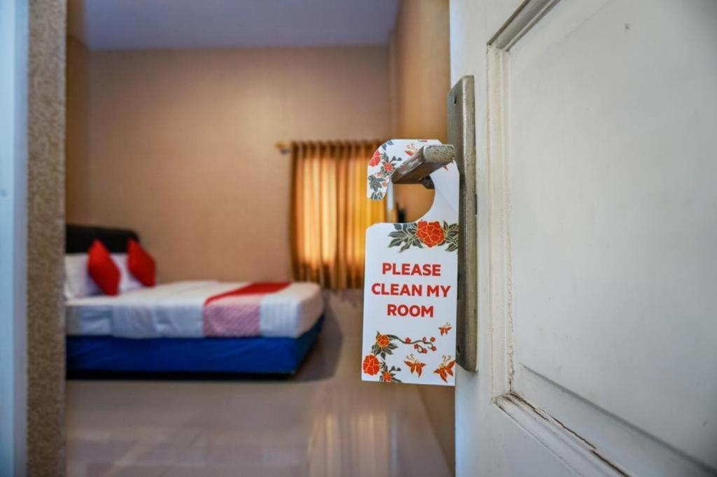 เดอะ แกรนด์ พาเลซ เรซิเดนท์ Motel จาการ์ตา ภายนอก รูปภาพ