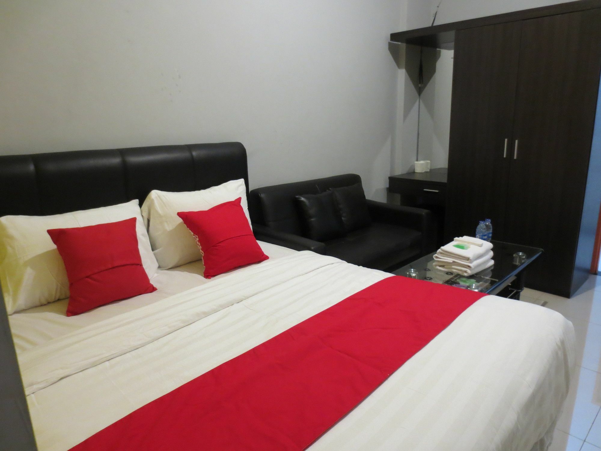เดอะ แกรนด์ พาเลซ เรซิเดนท์ Motel จาการ์ตา ภายนอก รูปภาพ